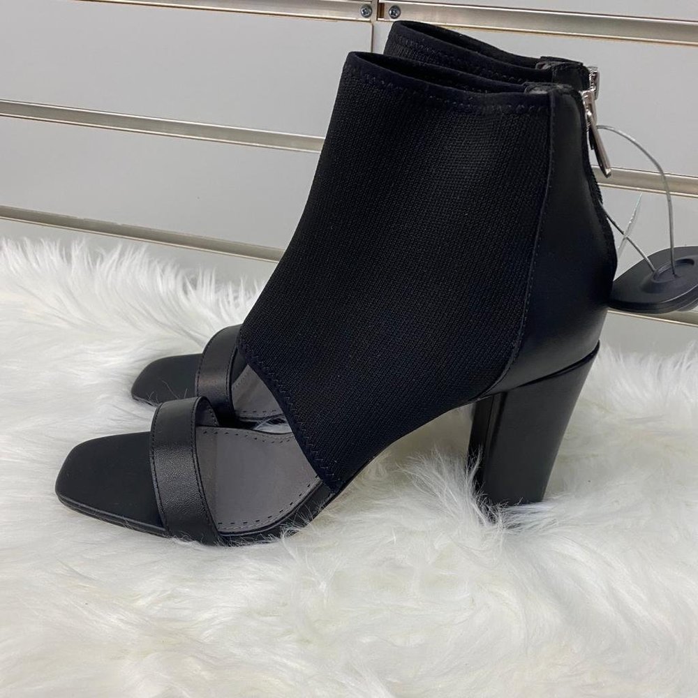 Adrienne Vittadini size 9